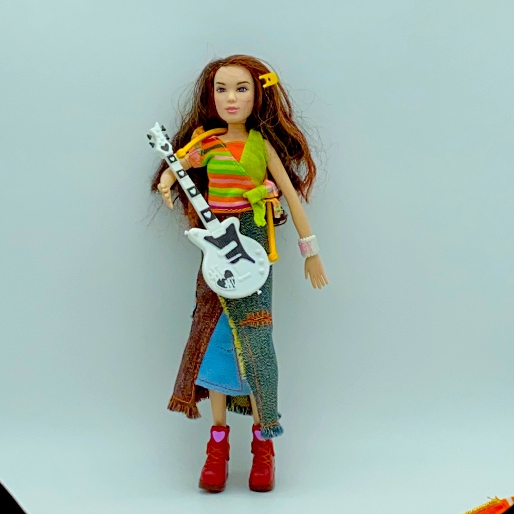 HI HI Puffy AmiYumi World Tour Doll Japanese Rock Stars TV Cartoon Network 2005 - Picture 2 of 15